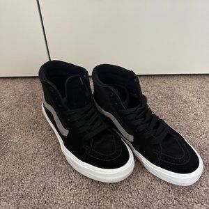 Vans SK8-Hi™ Core Classic Black Hi-Tops Size Men's 6 Womens' 7.5